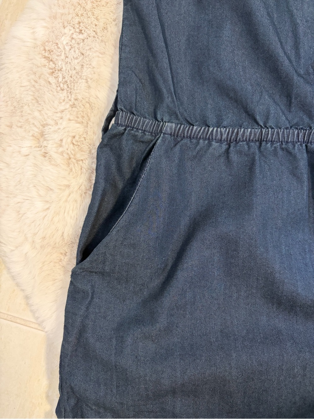 Guess Jeans-Like Button-Front Ruffle Romper - L - Picture 4 of 7